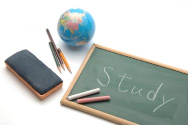 「公立中学校」の「英語の先生」に関する仕事内容・給料レポート