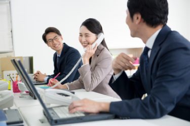 「損保会社」で働く「事務職」の仕事内容・給料レポート